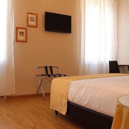 B&B Cangrande Di Danese-Viviani Verona Exterior photo