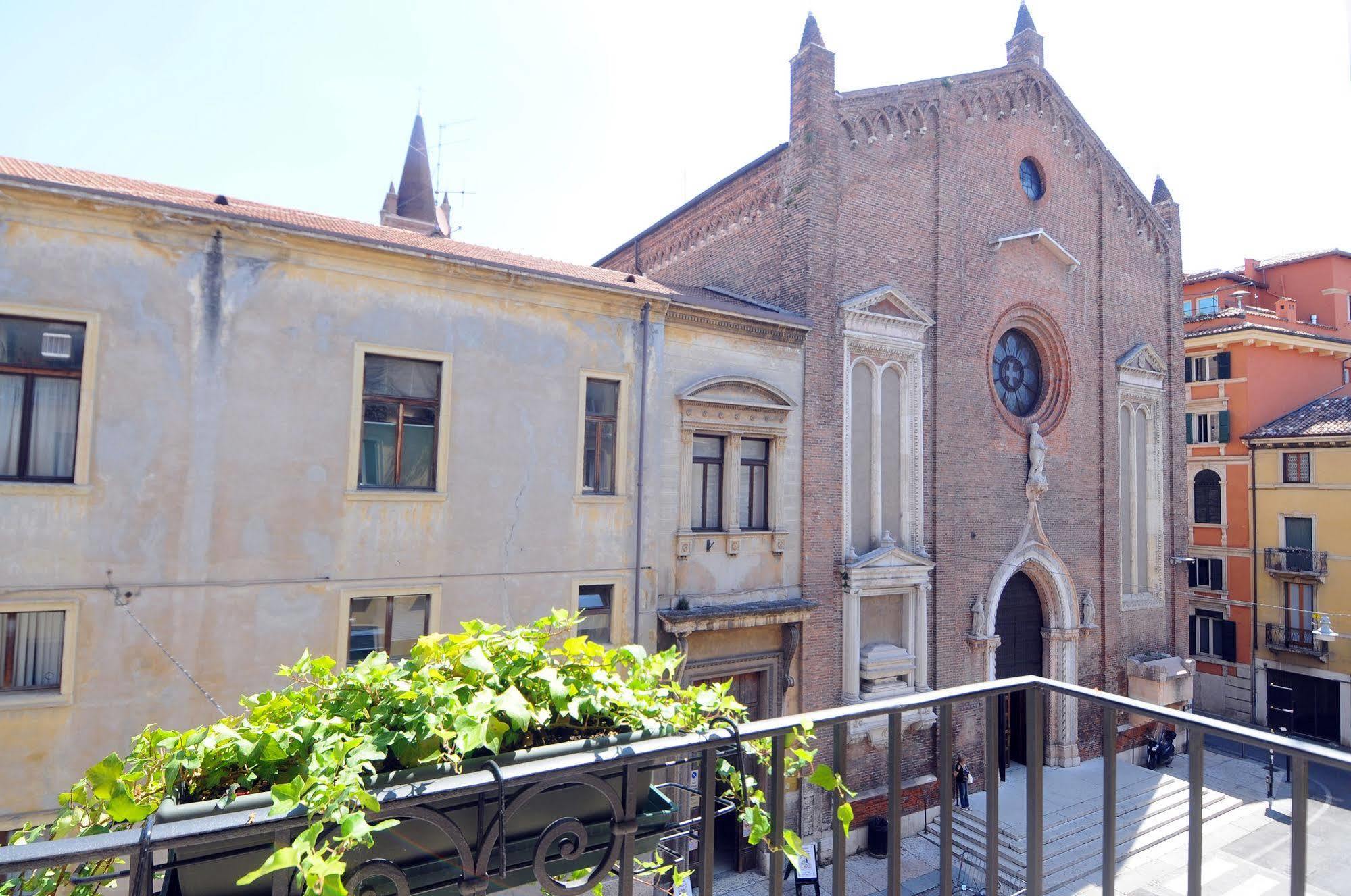 B&B Cangrande Di Danese-Viviani Verona Exterior photo